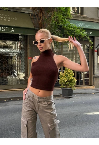 Kadın Sırt Açık Balıkçı Yaka Yumoş Crop Bluz