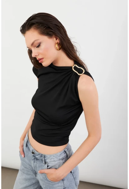 Kadın Siyah Aksesuarlı Bluz EY3129