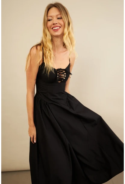 Kadın Siyah Askılı Detaylı Midi Elbise YEL221653