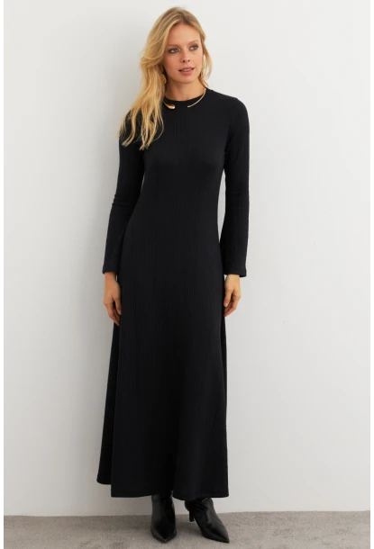 Kadın Siyah Basic Maxi Elbise COL30