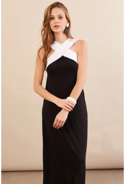 Kadın Siyah-Beyaz Çapraz Askılı Kontrast Midi Elbise EY3116