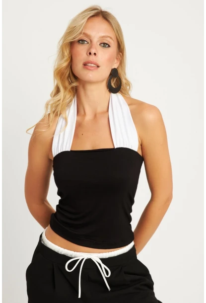 Kadın Siyah-Beyaz Sırtı Açık Kontrast Bluz EY2834