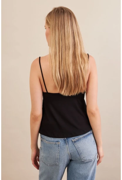 Kadın Siyah Büzgülü Asimetrik Bluz ZH172