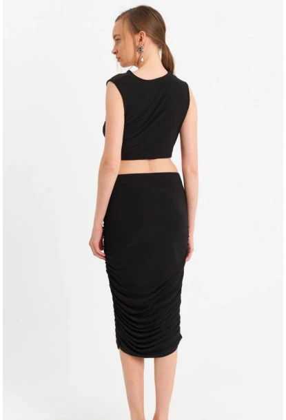 Kadın Siyah Büzgülü Crop Etek Takım ELT181