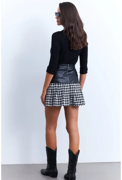 Kadın Siyah-Ekru Kazayağı Suni Deri Mini Etek NH93
