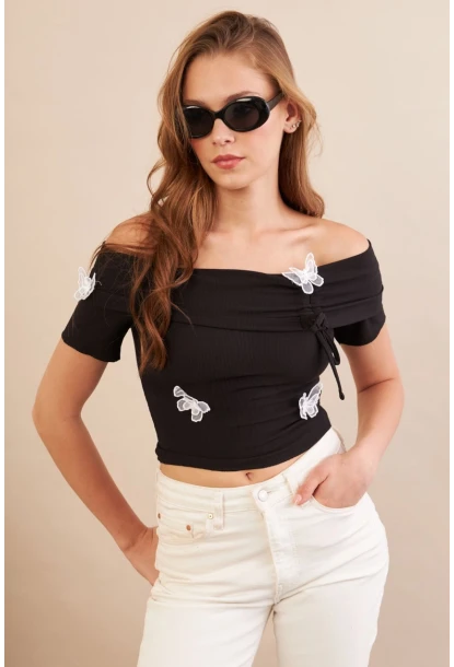 Kadın Siyah Madonna Yaka Kelebek Detaylı Bluz FLU7268