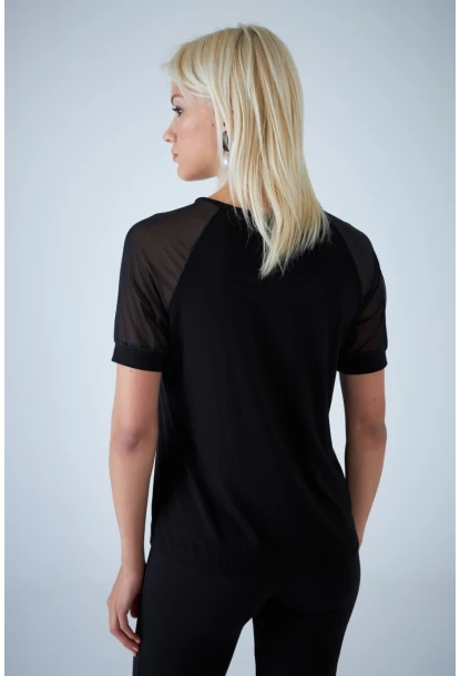 Kadın Siyah Omuzları Tül Bluz EY3137