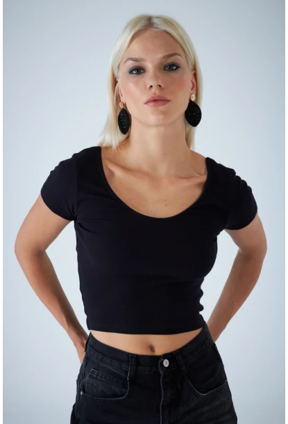 Kadın Siyah Ön Arka U Bluz EV57