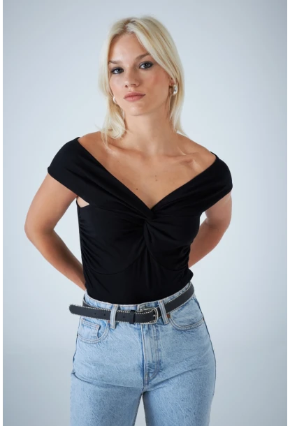 Kadın Siyah Önü Düğümlü Bluz AYD417