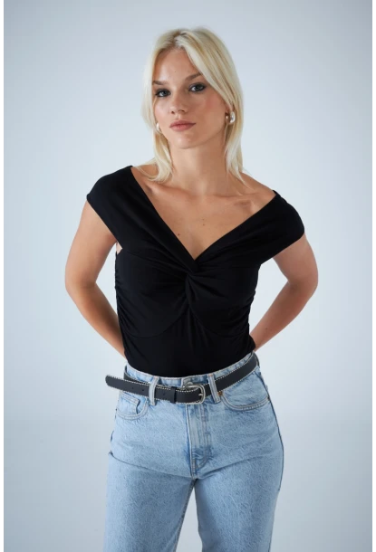 Kadın Siyah Önü Düğümlü Bluz AYD417