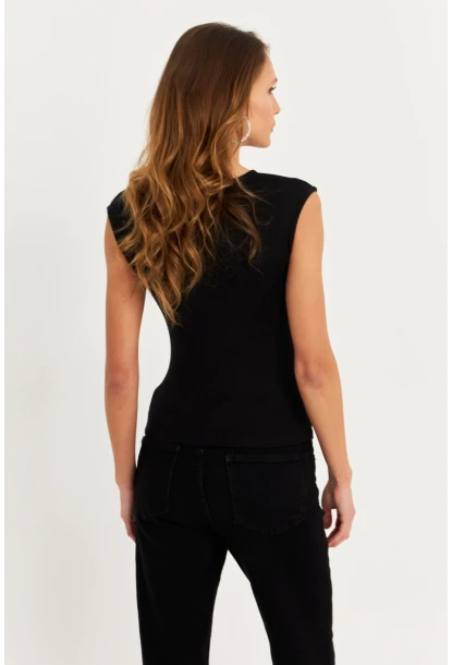 Kadın Siyah Önü Pencereli Asimetrik Bluz LPP1227-1