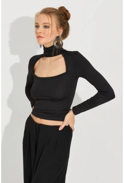 Kadın Siyah Pencereli Balıkçı Bluz EY2587