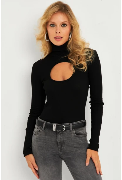 Kadın Siyah Pencereli Balıkçı Yaka Bluz COL2909