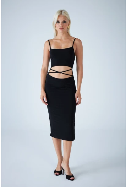 Kadın Siyah Sırtı Açık Pencereli Midi Elbise CEL001