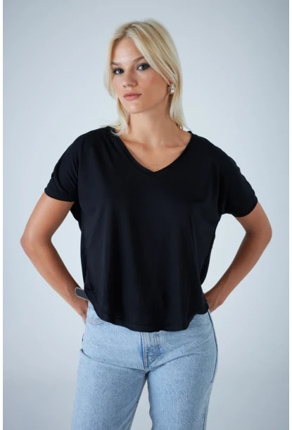 Kadın Siyah V Yaka Rahat T-Shirt LPP1312