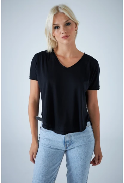 Kadın Siyah V Yaka Rahat T-Shirt LPP1312