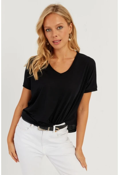 Kadın Siyah V Yaka Salaş T-Shirt LPP1271