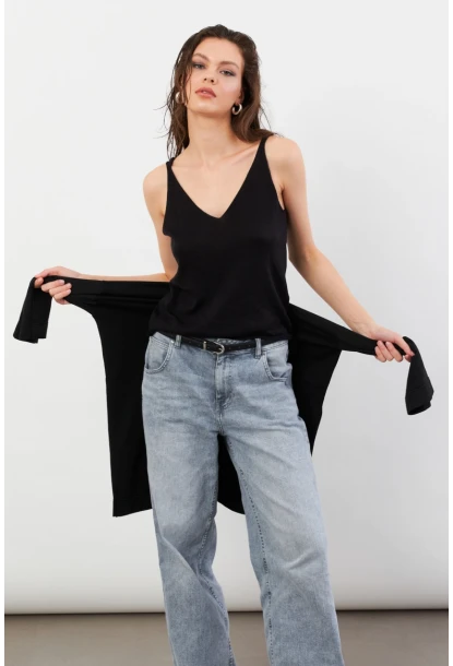 Kadın Siyah V Yaka Triko Bluz KZ546