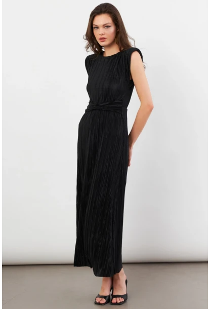 Kadın Siyah Vatkalı Pileli Astarlı Midi Elbise DMR436