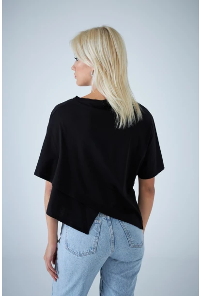 Kadın Siyah Yarasa Kol Asimetrik T-Shirt LPP1315
