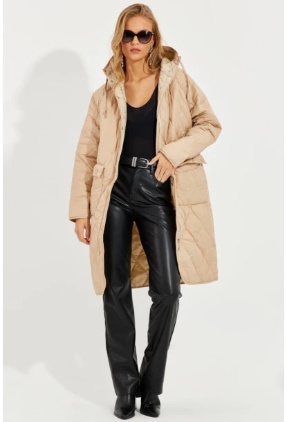 Kadın Vanilya Kapitone Fermuarlı Kapüşonlu Mont QRS8245