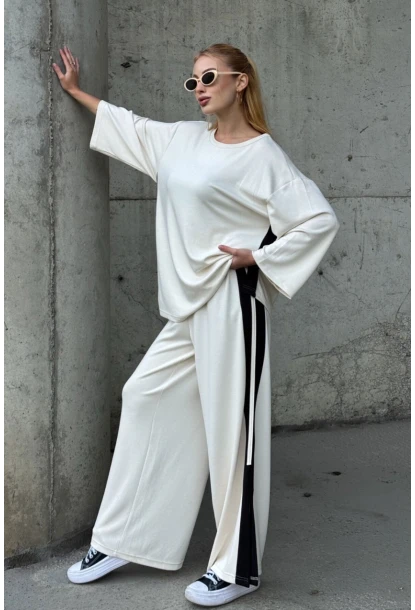 Kadın Yanları Şerit Detay Alt Üst Takım Beyaz
