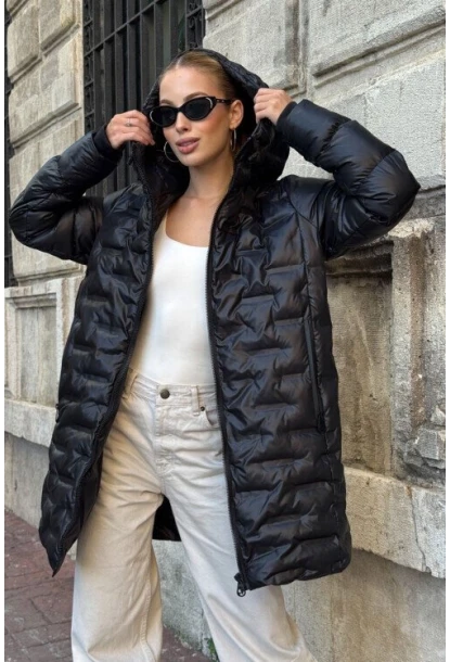 Kapitoneli Fermuarlı Kapüşonlu Uzun Şişme Mont