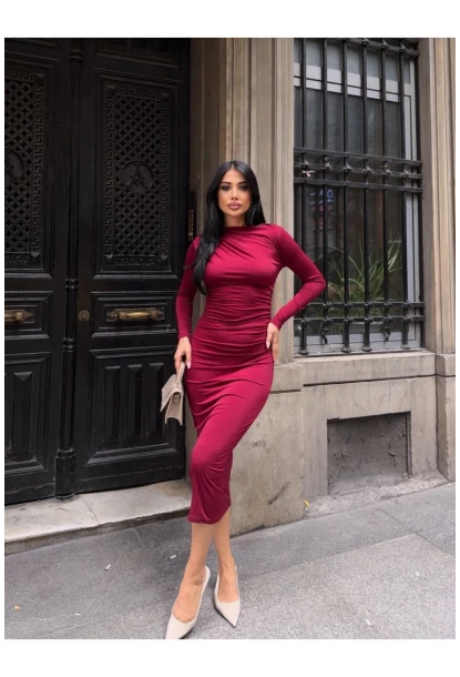 Yaka Detay Sandy Kumaş Elbise Bordo