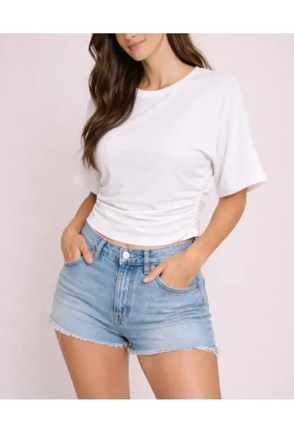 Beyaz Büzgü Detaylı Crop Bluz – Yarım Kol Basic Şık Tişört