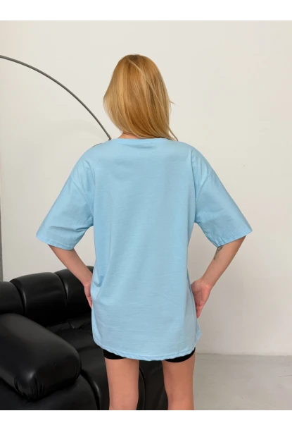 Born To Dominate Baskılı Oversize Kadın Tişört – Açık Mavi