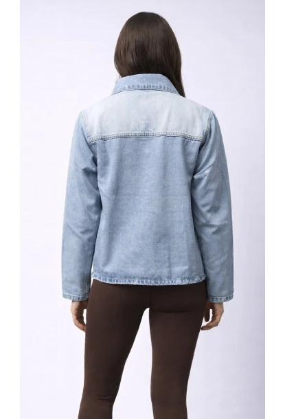 Cepli Düğmeli Açık Mavi Denim Ceket