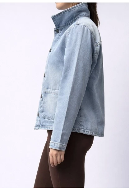 Cepli Düğmeli Açık Mavi Denim Ceket