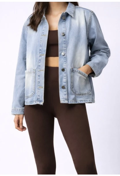 Cepli Düğmeli Açık Mavi Denim Ceket