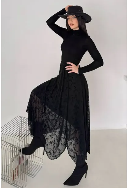 Çiçek Desenli Asimetrik Tül Etek