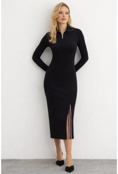 Fermuar Yaka Uzun Kollu Yırtmaç Detaylı Siyah Midi Elbise