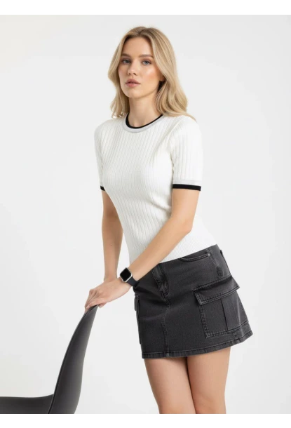 Fitilli Kısa Kollu Biyeli Triko Bluz Beyaz