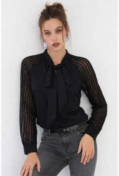 Fular Yaka Transparan Kollu Şifon Siyah Bluz