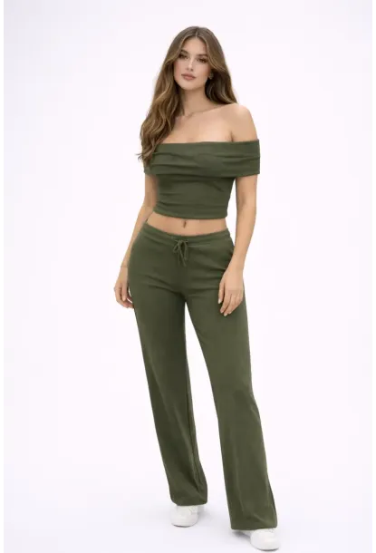 Haki Madonna Yaka Kaşkorse Takım – Şık ve Rahat İkili Set