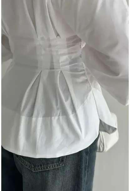 Kadın Bel Formlu Gömlek – Düğmeli Yarım Kol Şık Gömlek Beyaz