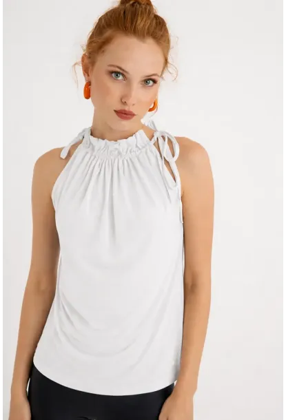 Kadın Beyaz Yakası Fırfırlı Kolsuz Bluz BTH01