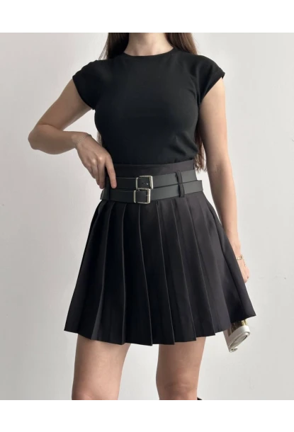 Kadın Çift Kemerli Şortlu Pileli Etek Siyah