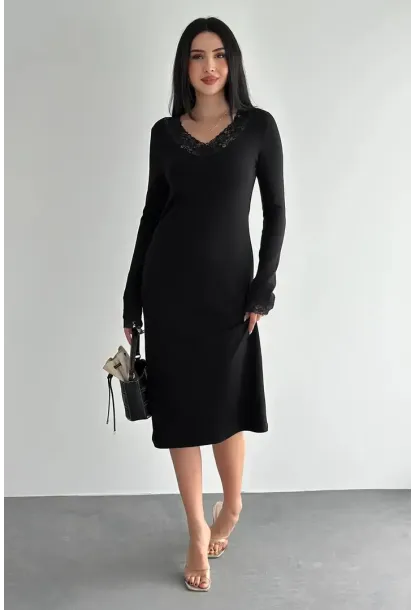 Kadın Dantel Detaylı V Yaka Elbise – Uzun Kollu Şık Günlük Elbise