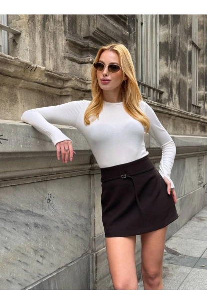 Kadın İnce Kemerli Kahve Şort Etek
