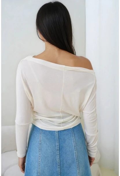 Kadın Kayık Yaka Yarasa Kol Lycralı Penye Bluz