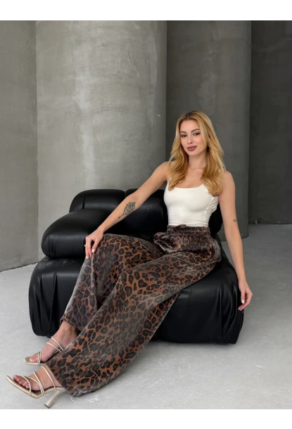 Kadın Leopar Desenli Beli Lastikli Bol Paça Pantalon
