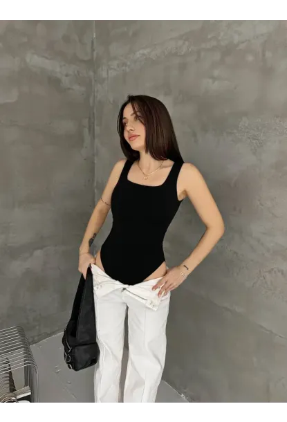 Kadın Ön Arka Kare Yaka Siyah Bodysuit