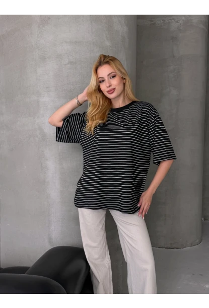 Kadın Oversize Çizgili Tişört Siyah