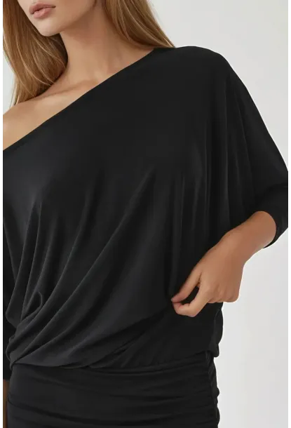 Kadın Siyah Tek Omuz Yarasa Kol Drapeli Mini Elbise