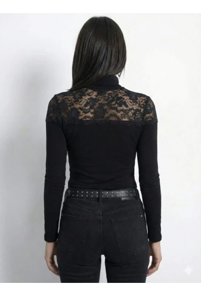 Kadın Siyah Üst Güpür Detay Kaşkorse Bluz
