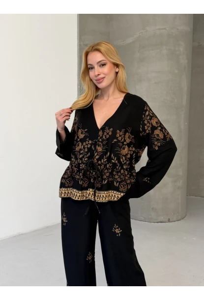 Kadın Viskon Kumaş Desenli V Yaka Kuşaklı Alt Üst Takım Siyah